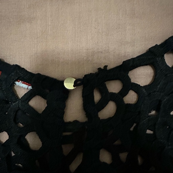 Black lace crop top - Picture 4 of 5